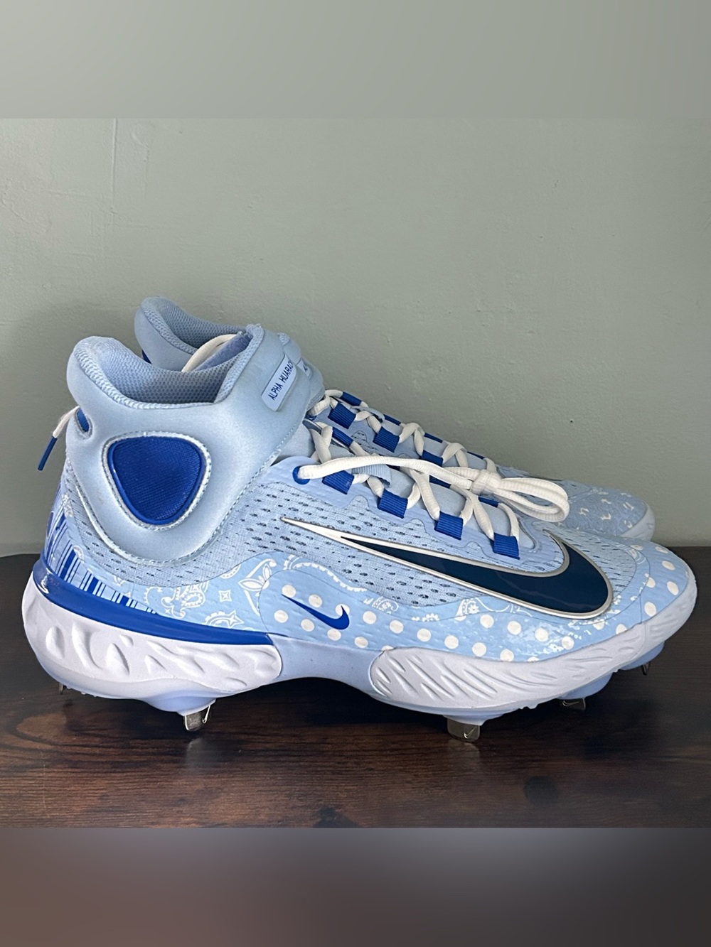Nike Alpha Huarache Elite 4 Men’s Size 11 Metal Cleat Father’s Day HV6885-400